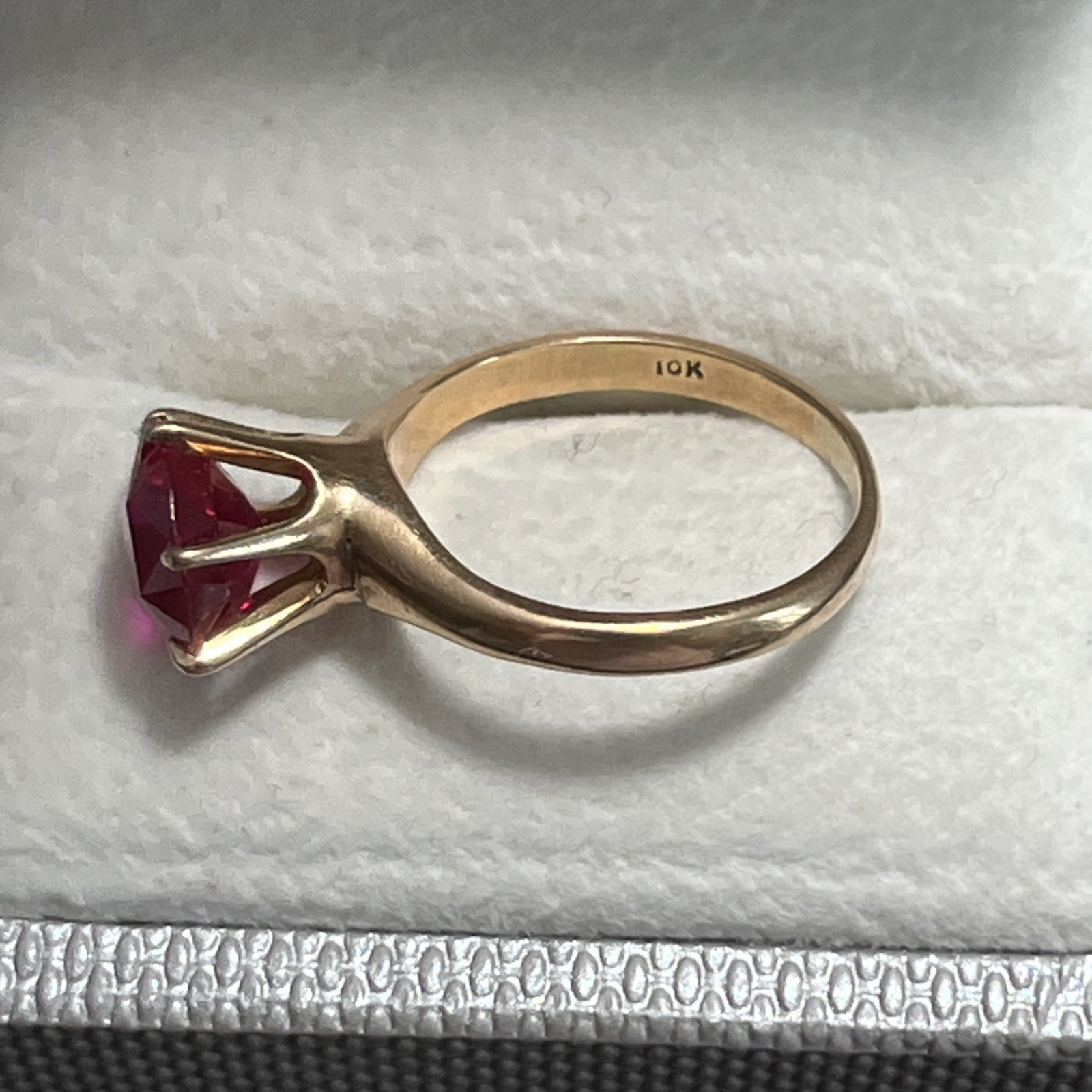 10k Gold Ring, Featuring A Large Ruby - image 4