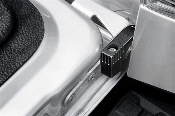 For Ram 3500 2011-2018 McGard Tailgate Lock Foto 3 de 4