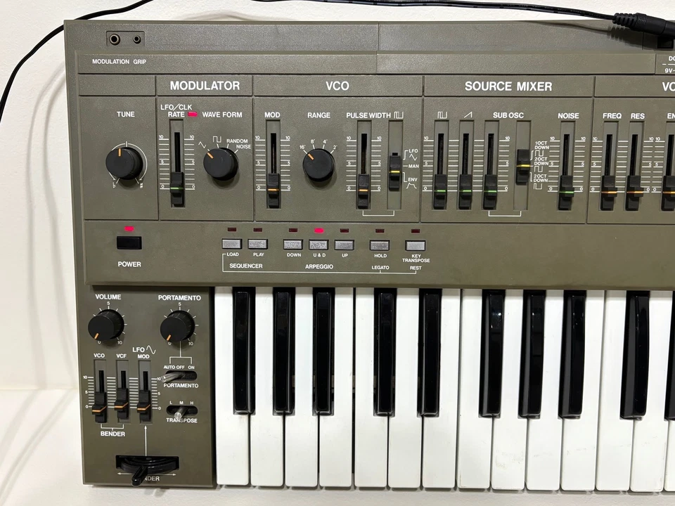 Roland SH-101 Gray Monophonic Analog Synthesizer From Japan - Image 2 of 4