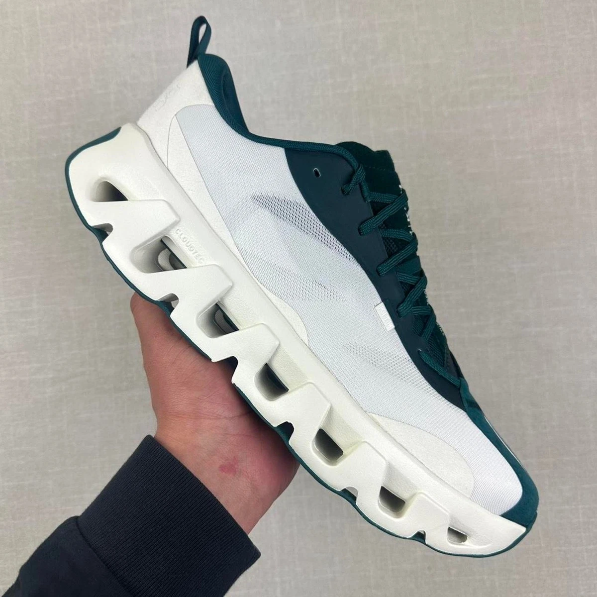 ? Kith x On Running K-Tech 1 \