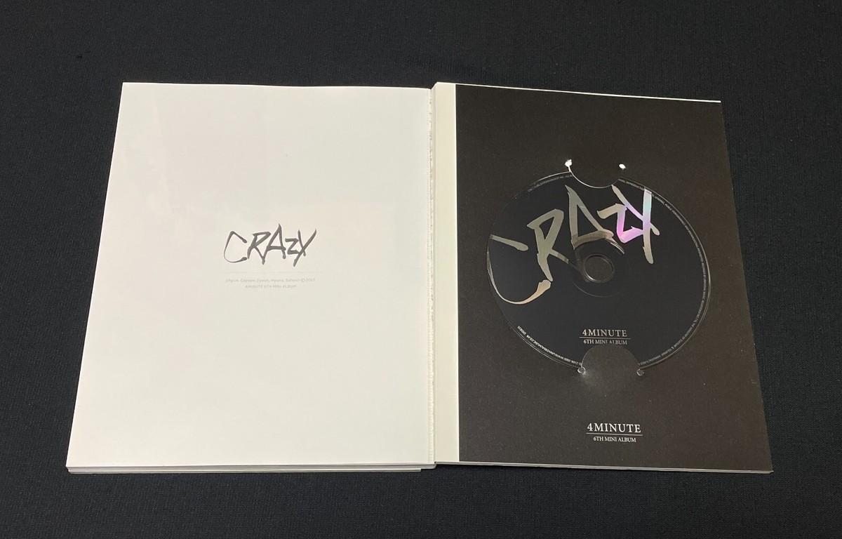 4MINUTE (HYUNA) autographed 