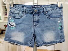 Vigoss The Jagger Girls Size 14 Floral Shorts With Embroidered Pockets. EUC