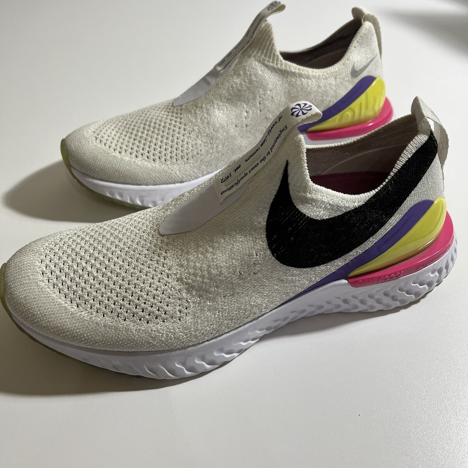 Nike Epic Phantom React Flyknit Shoe White Laser Fuschia Women's 6.5
