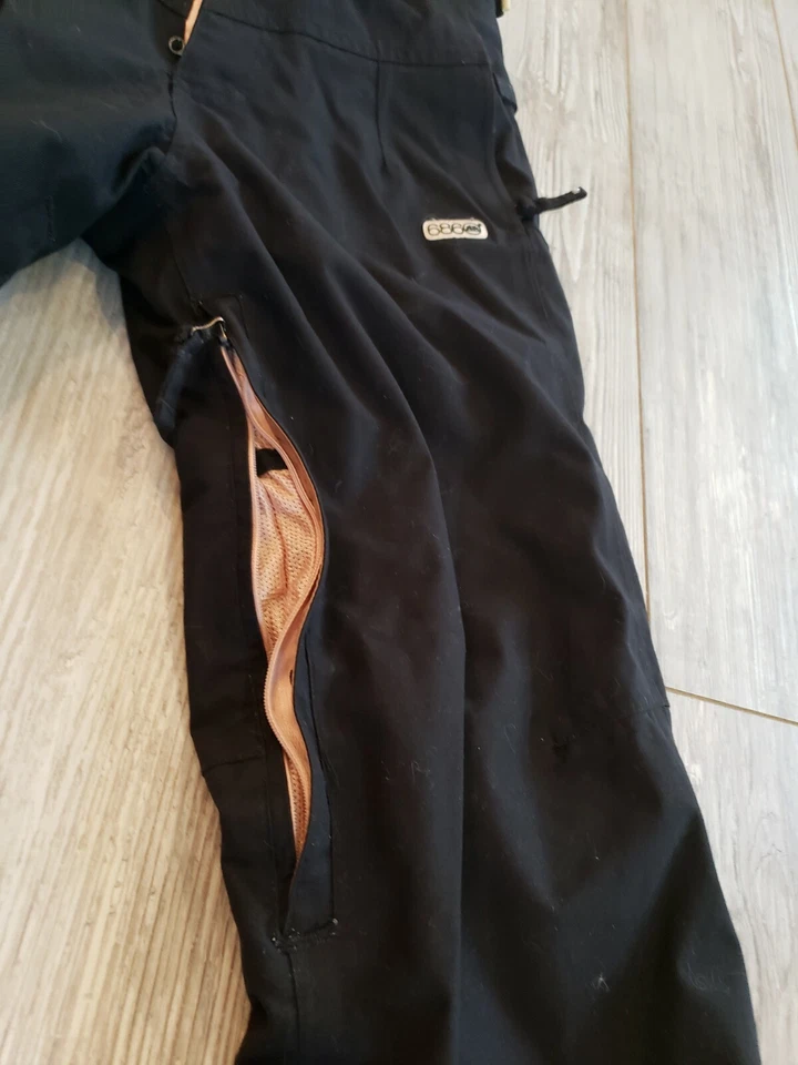 Calça de snowboard usada uma vez Nike ACG cinza meninas tamanho G com bolsos 100% náilon - Imagem 4 de 4