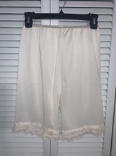 Vintage Romney Cream Nylon Bloomer Pantaloon Panties Size 6 USA Silky Sheer Slip