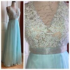Mori Lee Embroidered Beaded Maxi Prom Event Gown Dress Baby Blue sz 0
