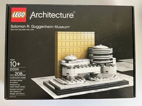 LEGO ARCHITECTURE: Solomon Guggenheim Museum (21035) With Box And Instructions.