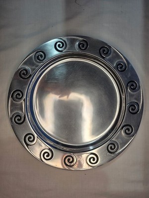 Set Of 8 RWP Wilton Armetale Pewter Chad Med Round Tray / Dinner Plate