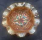 LOVELY VINTAGE CARNIVAL DUGAN MARIGOLD FOUR FLOWERS DEEP RUFFLED BOWL SODA GOLD