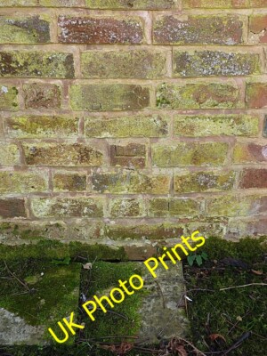 Foto 6x4 OS Benchmark - Barston, Barston Hall An OS Schnittmarke (eher schwach c2015
