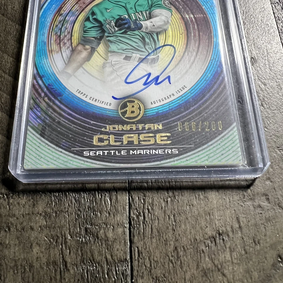 2022 Bowman Inception Jonatan Clase Fuschia 066/200 Auto - Mariners - Image 3 of 4