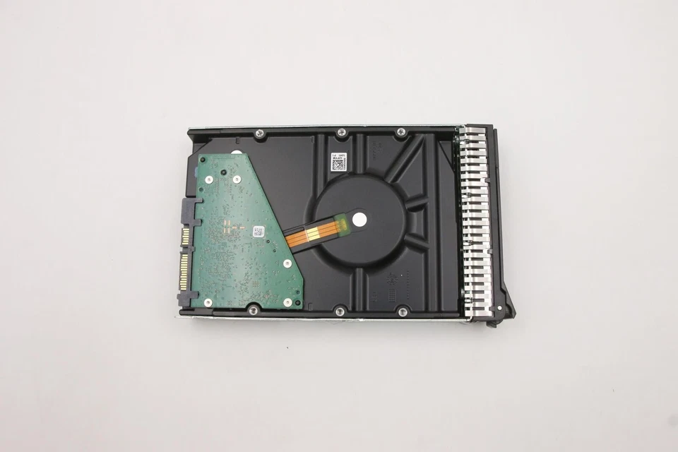 Lenovo ThinkSystem 3.5" 8TB 7.2k RPM SATA 6Gb/s 512e HDD - 00MX091 7XB7A00059 - Image 4 of 4