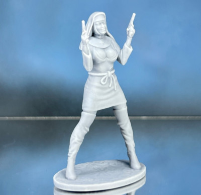nun with a pistols. Resin Tabletop Miniatures post- apocalypse Toy Soldiers 40mm