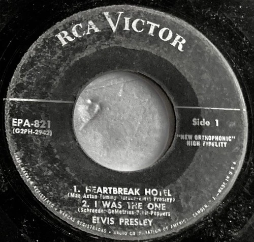 ELVIS PRESLEY NO DOG Nipper on label Oddity Lot of 2 RCA 45 Ep's & sleeves USED