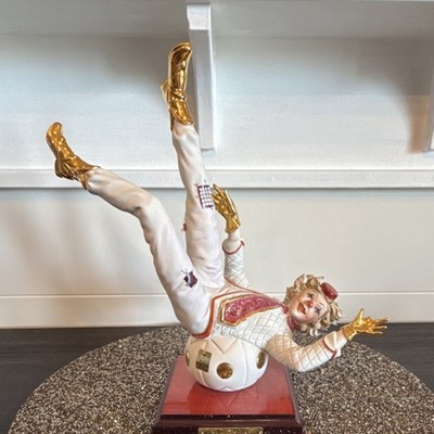 Vintage Vittorio Sabadin Capodimonte Porcelain Clown Figurine Gold Accents 