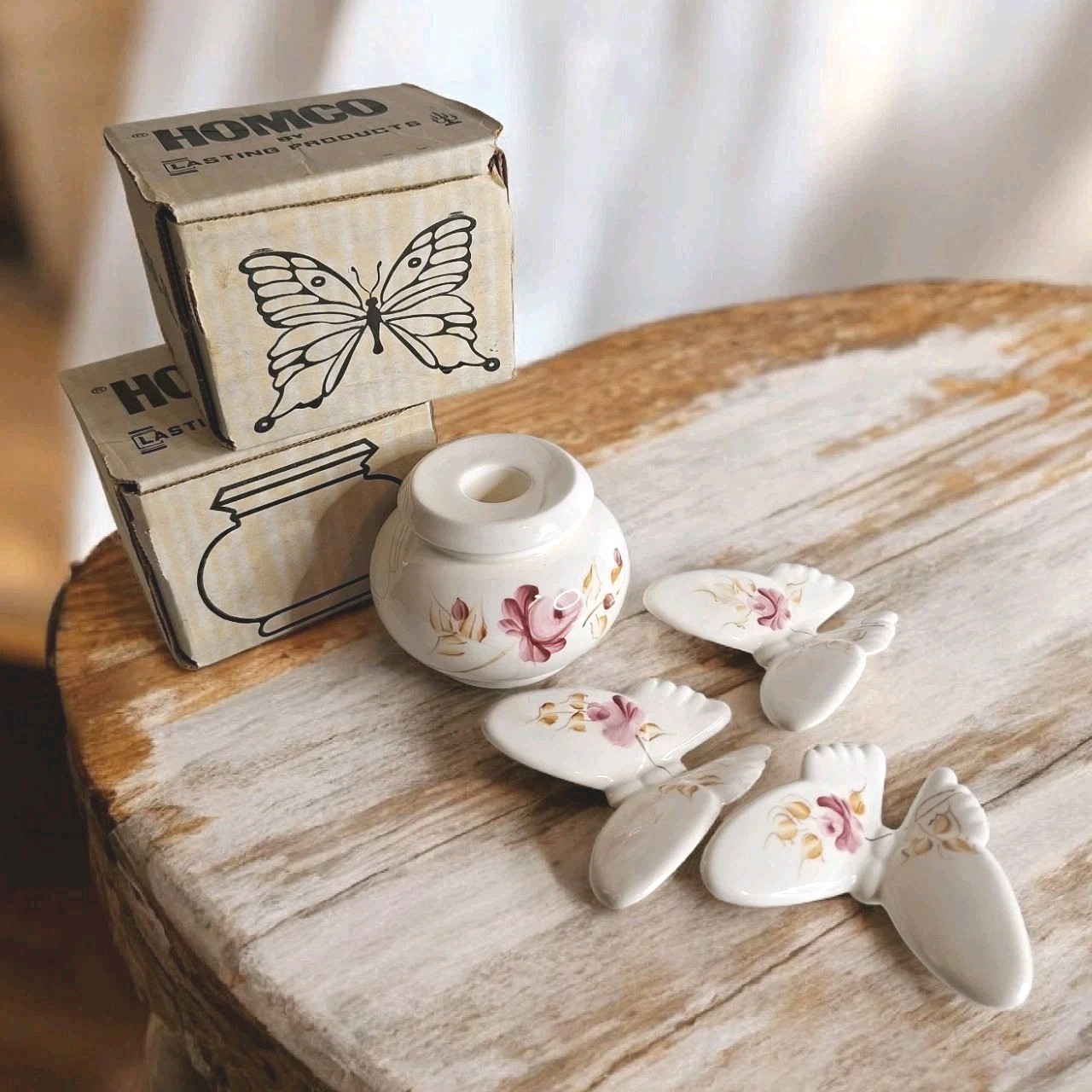 Ivory & Pink Floral W/box