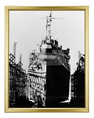 USS FLOYDS BAY LAUNCH LAKE WASHINGTON 1945 8X10 GOLD FRAMED PHOTO
