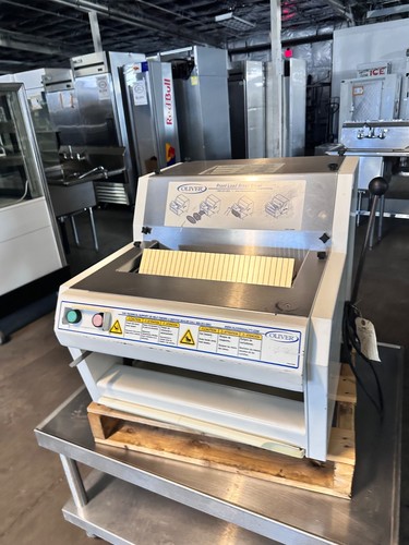 Oliver Bread Slicer 732-N 115V Countertop TESTED