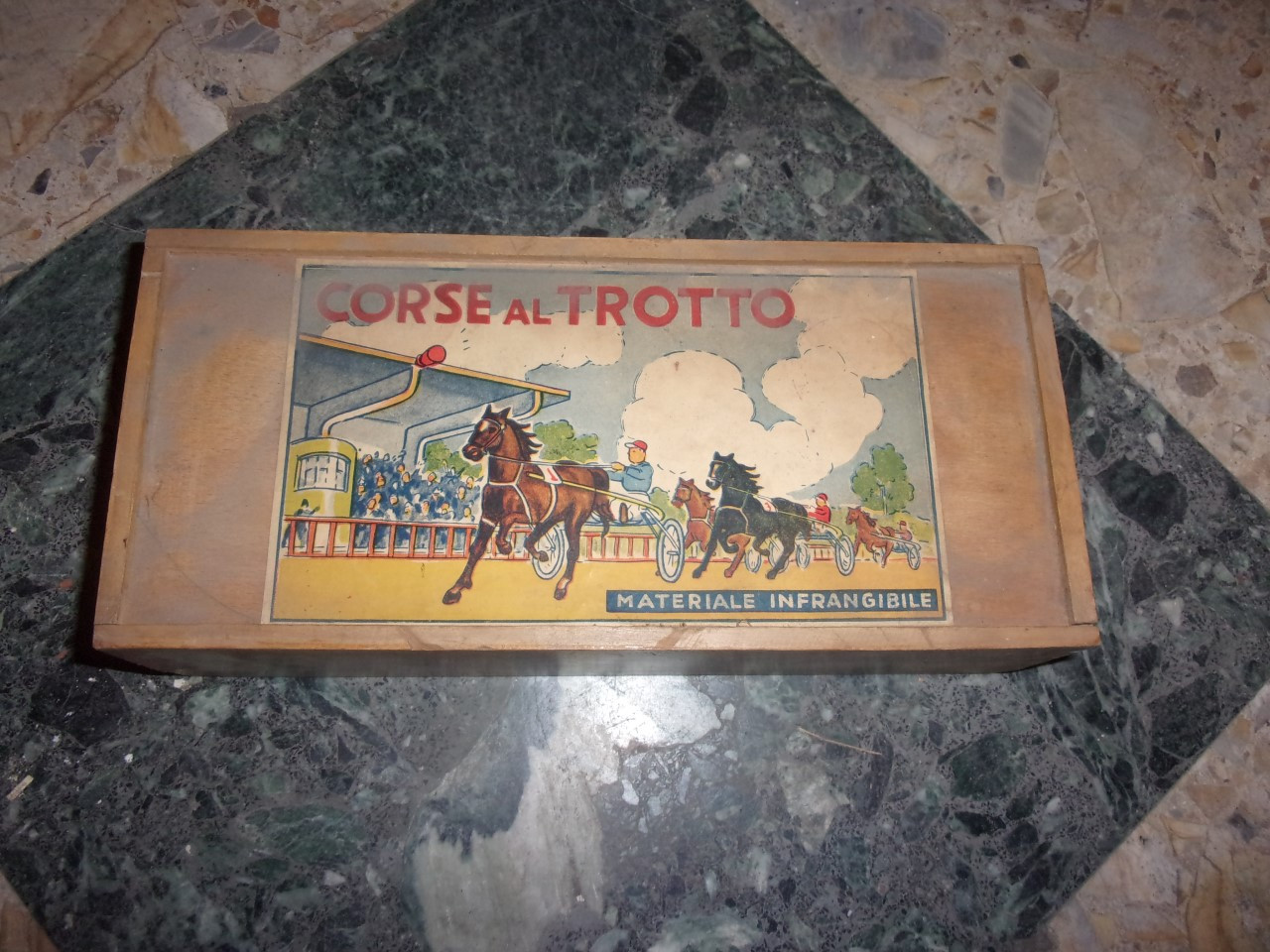 Foto 1 di 5