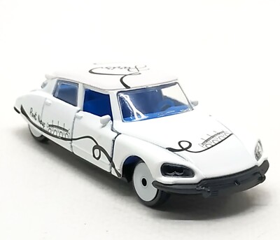 Majorette Citroen DS21 French Touch White 1:59 (3