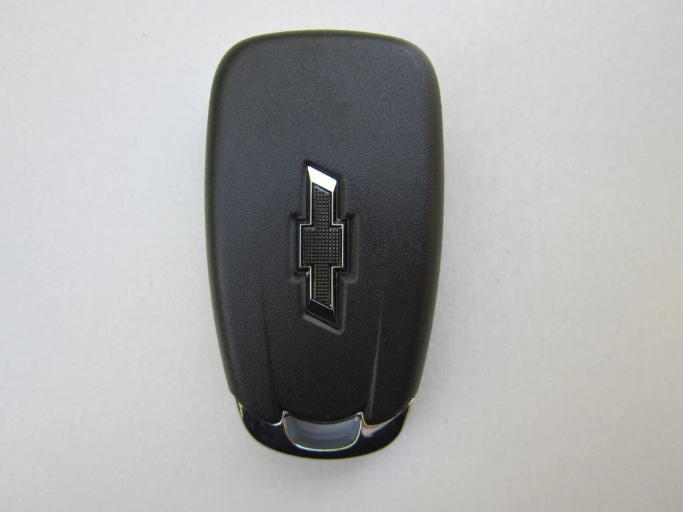OEM 2022-2023 CHEVY BOLT EV EUV KEYLESS REMOTE SMART KEY FOB 13535665 UNLOCKED - Image 4 of 4