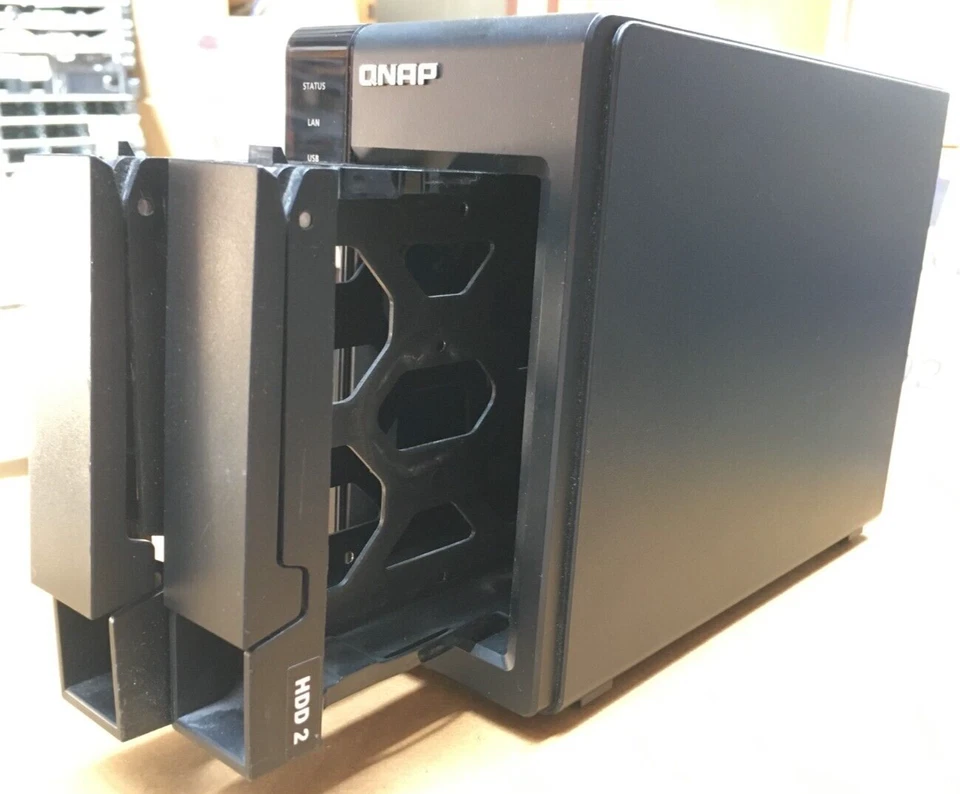 QNAP TS-219P II 2Bay Network Attached Storage NAS Enclosure with PSU & CADDIES - Image 2 of 4