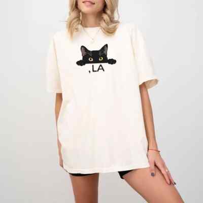 Childless Cat Lady Comma La Shirt Kamala Harris 2024 T-Shirt Madam President