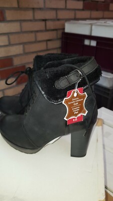neue Stiefelette Wildleder Marke LG schwarze Färbung Gr. 35