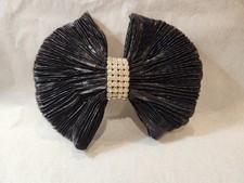 VERY PRETTY FORMAL HAIR BOW FRENCH BARRETTE MED SIZE 6X5