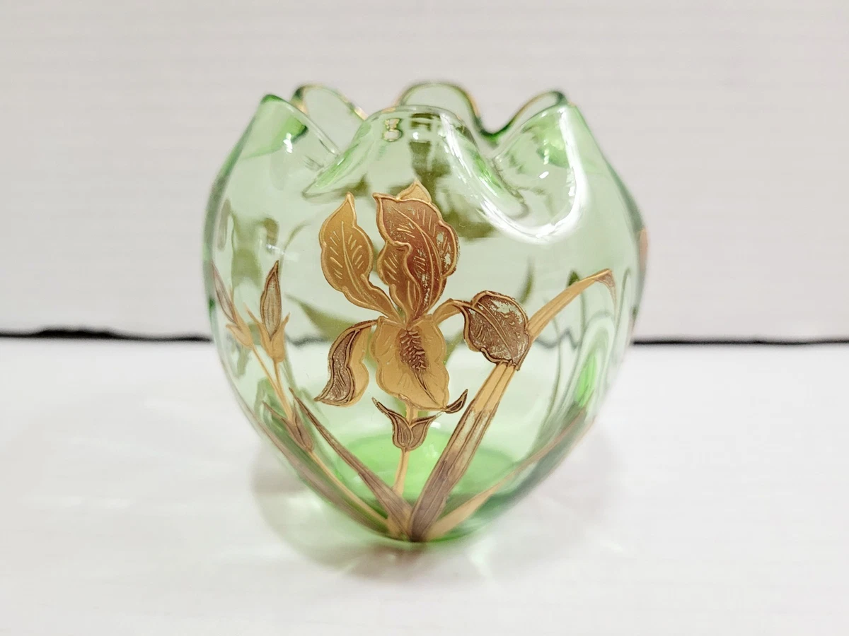 Glass Green Collectible 1900-1919 Time Period Manufactured Vases
