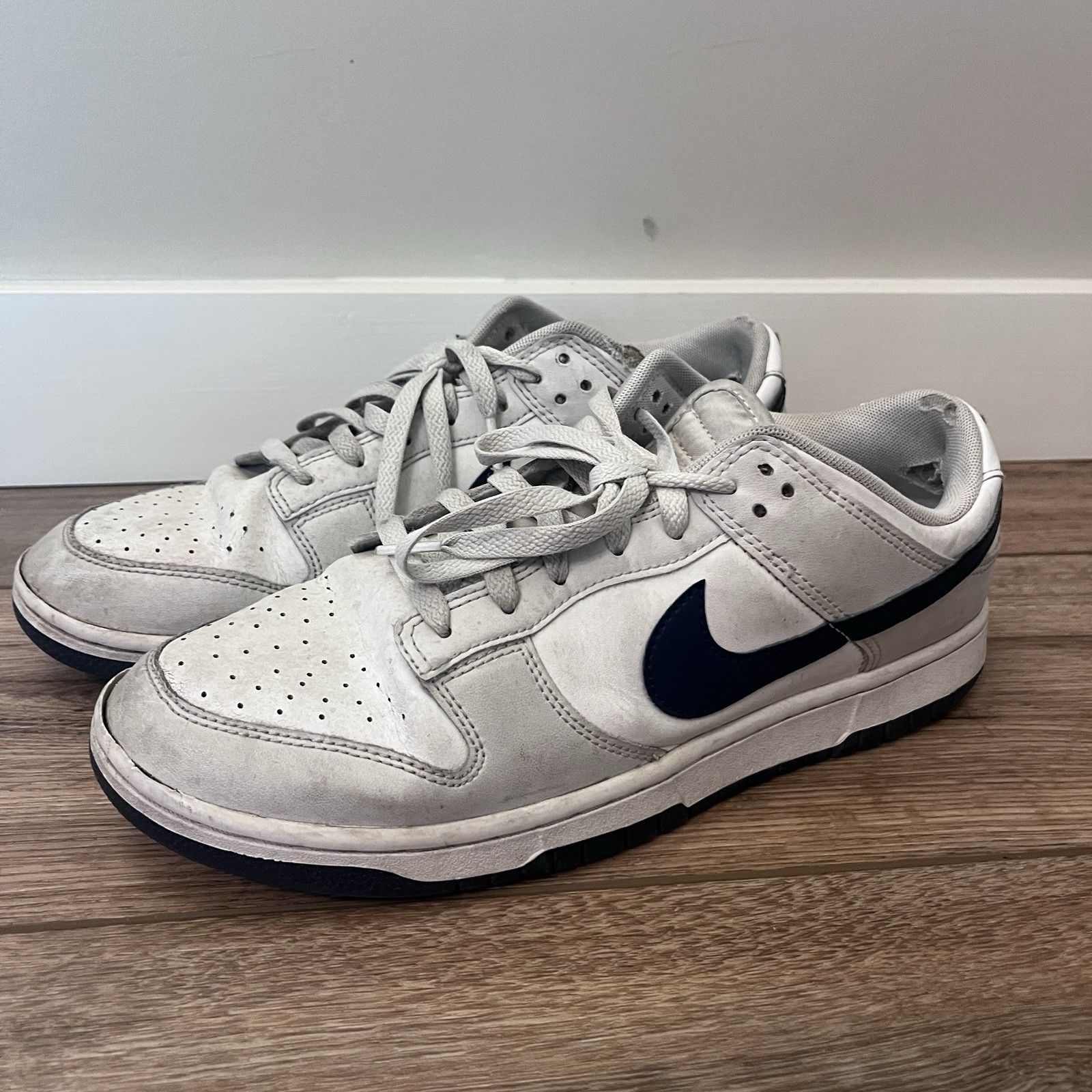 Nike Dunk Low White Midnight Navy Blue Shoes Sneakers Men's Size 10 DV0831-111
