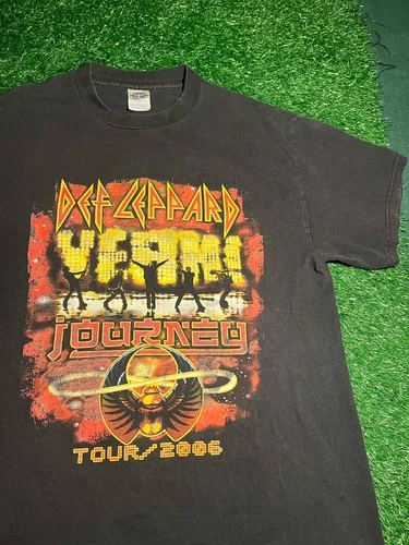 VTG Y2K 2006 Def Leppard Journey Concert Tour Band Tee Shirt 2000s vintage concert t-shirt, vintage, size L, single stitch, B+ condition