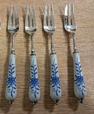 Friesisch Blau, Kuchengabel, Edelstahl, Porzellangriff,  4 Stück 40 €