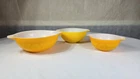 Set of 3 Pyrex Yellow/Orange Daisy Cinderella Nesting Bowls 442 443 444