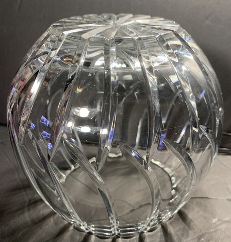Thick Heavy Round Lead Crystal Rose Vase With Deep Ribbed Feather Swirls 6" H - Picture 8 of 12