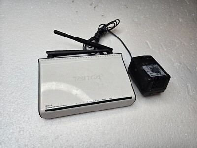Tenda W307R 300 Mbps 4-Port 10/100 Wireless N Router W/ Power cord