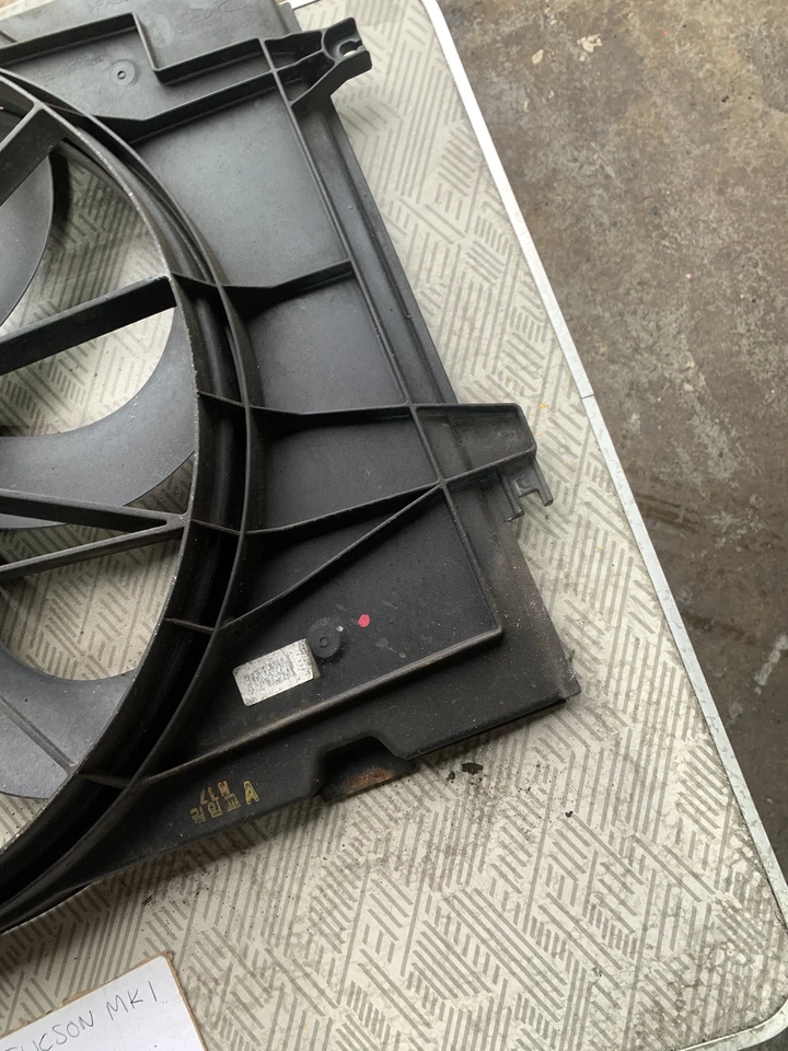 Hyundai Tucson Mk1 2005 2.0 Diesel D4EA Cooling Radiator Fan 25380-2EXXX - Image 3 of 4