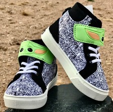 NWT GROGU Baby Yoda Toddler Boy License High-Top Sneaker Shoes SZ 10 Mandalorian