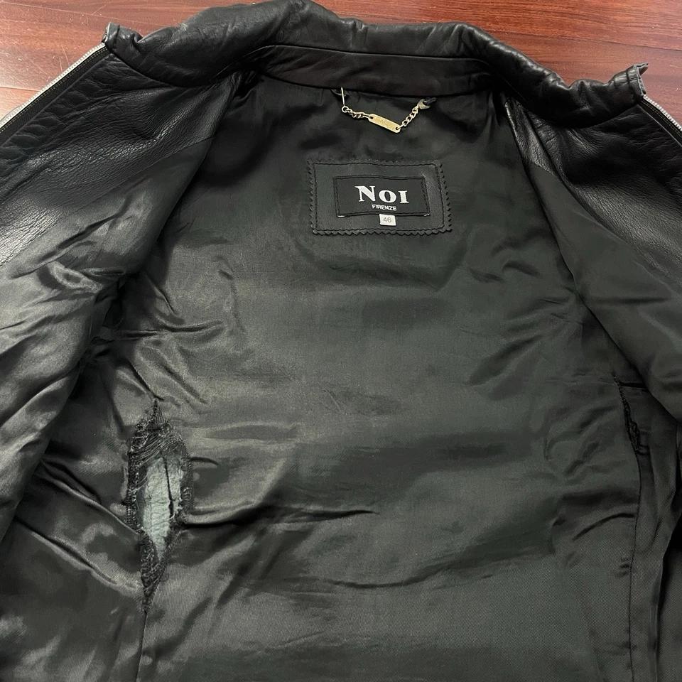Chaqueta de cuero negra para mujer Noi Firenze Italia talla 46 cremallera Moto Y2K minimalista Foto 4 de 4