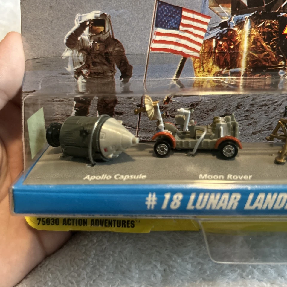 Micro Machines Action Adventures #18 Lunar Landing Collection 1993 resealed - Image 2 of 4