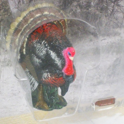 Ertl 17333 "Outdoor Sportsman" Turkey w/Decoys and Box Call (Wildlife) 1:18 NOS - Picture 2 of 2