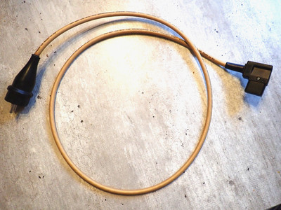 VAN DEN HUL - THE MAINSSERVER HYBRID - NETZKABEL - 150cm  - C19 Winkelstecker