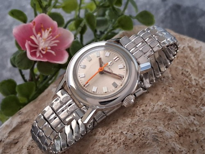 #ad Working 1973 Bulova Accutron Ladies Tuning Fork Watch JB Champion Bracelet $199.00