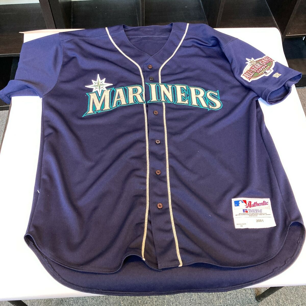 Ichiro Suzuki Rookie Season Game Used 2001 Seattle Mariners Ichiro Suzuki Rookie Season Game Used 2001 Seattle Mariners