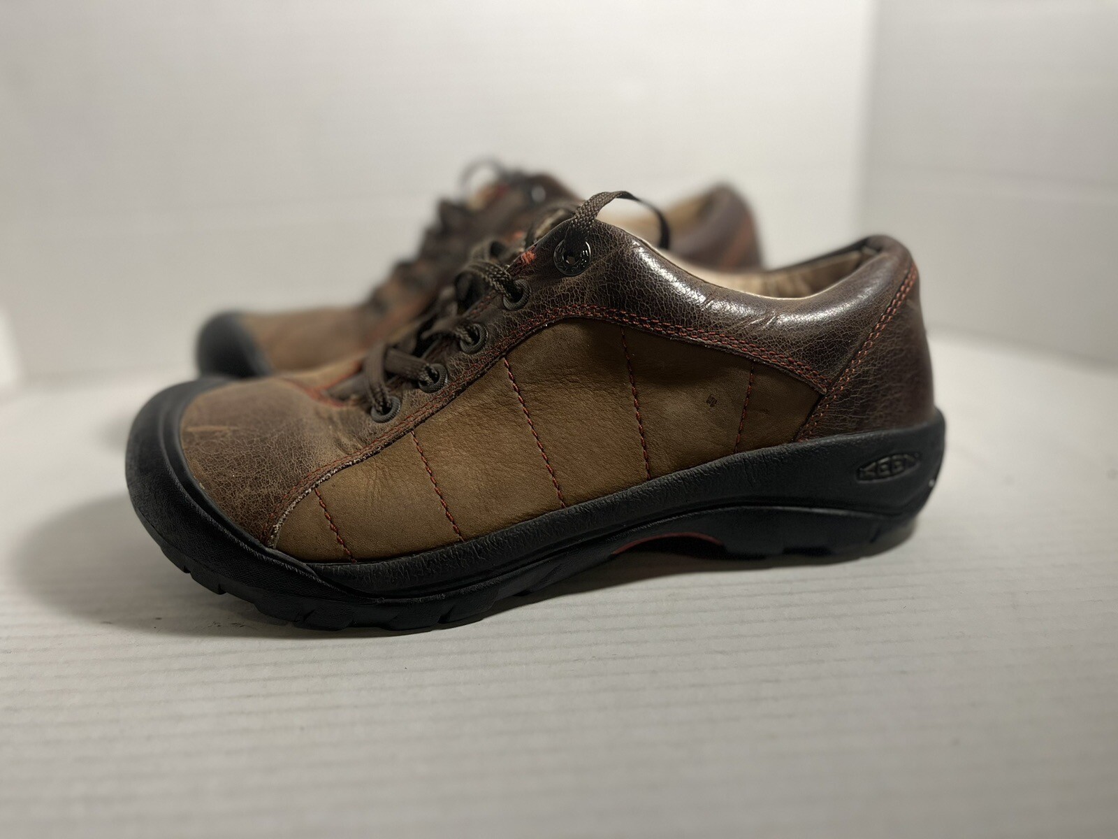 KEEN Sneaker da trekking in pelle scamosciata scarpe da donna taglia 9