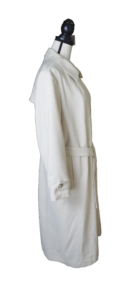 Gallery PETITE Women's size 14 cream Ivory Knee Length Jacket - Image 2 of 4