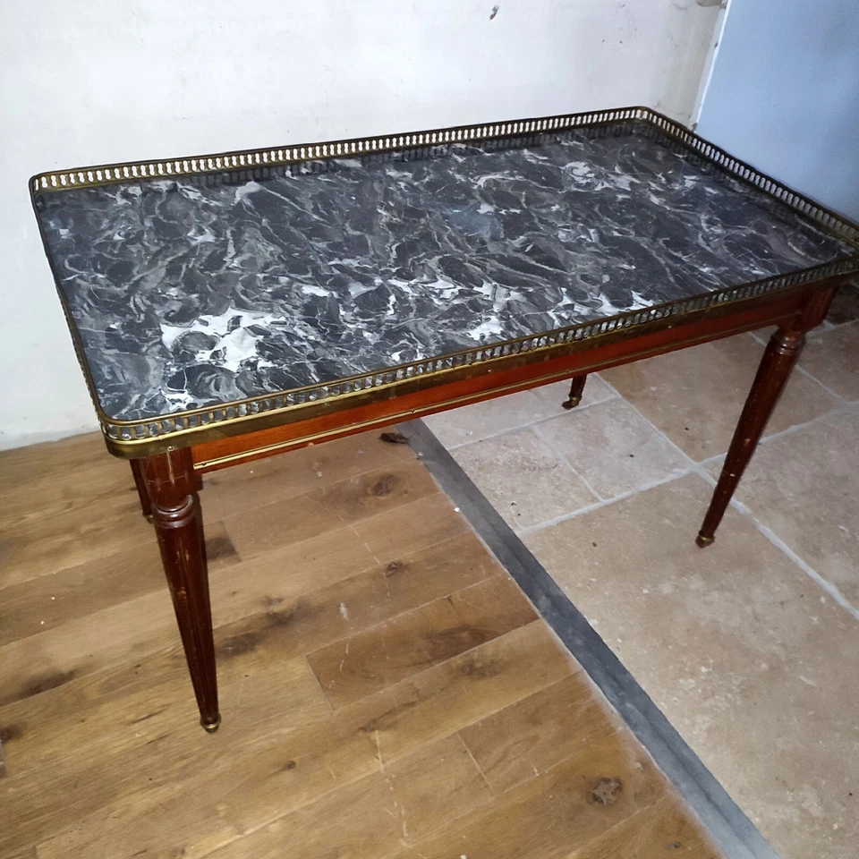 Table basse style Louis XVI plateau marbre , laiton bronze .... - Photo 2/4