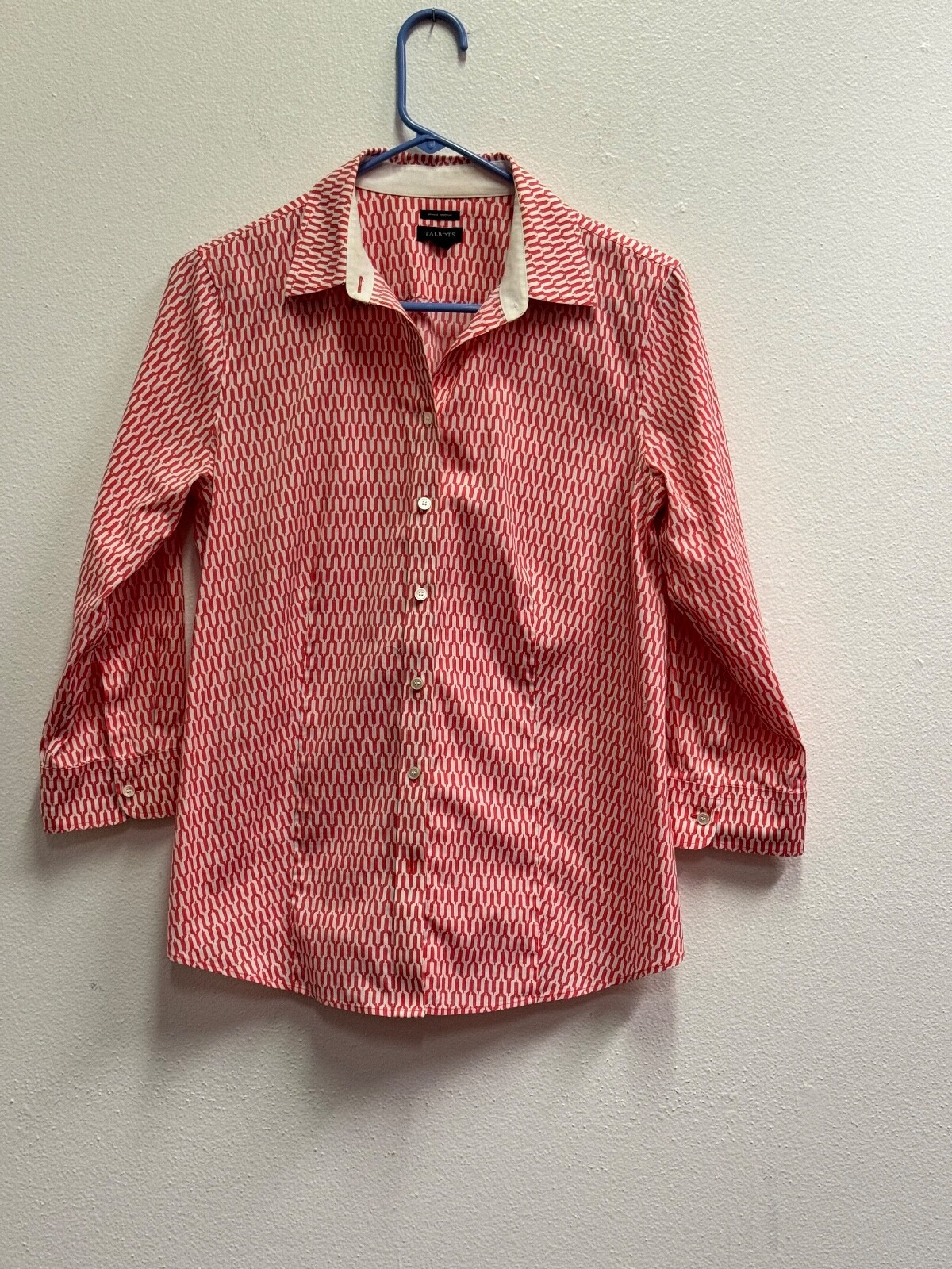 Talbots Wrinkle Resistant Red Button Down 3/4 Sle… - image 1