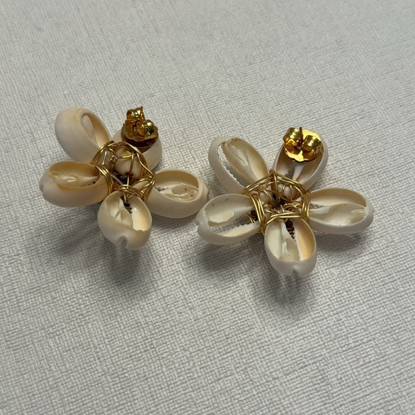 Shell Earrings - image 5