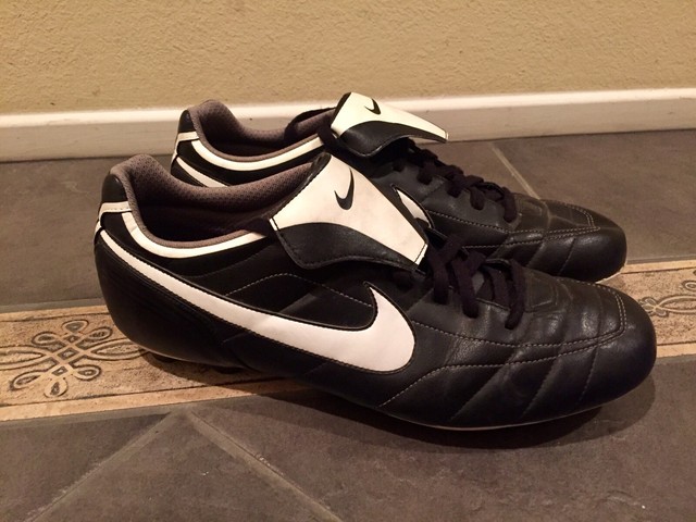 nike tiempo size 14